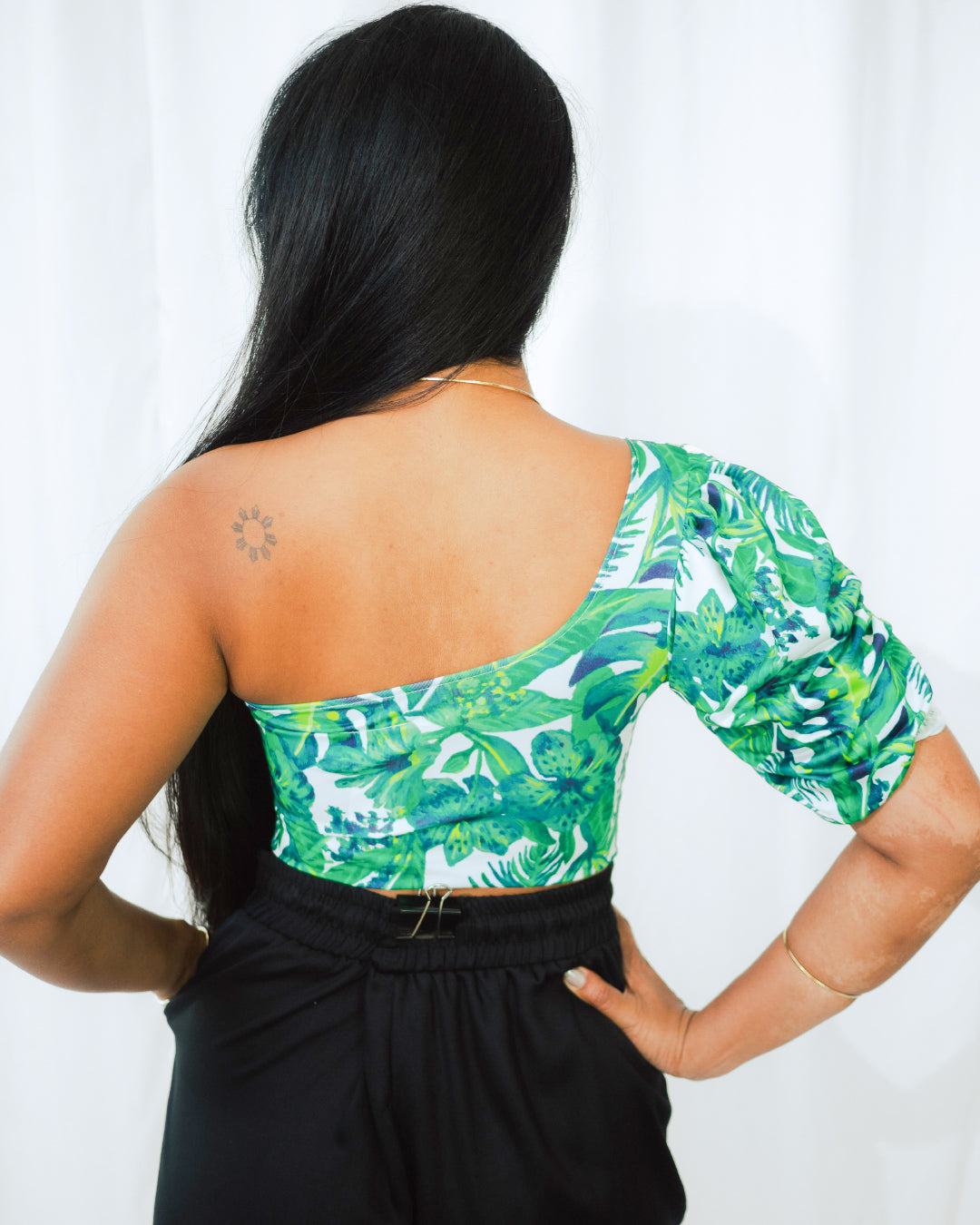 SOLANGE CROP TOP PUFFY SLEEVE